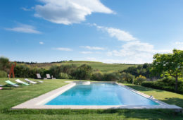 villa-giardinello-pool-tuscany